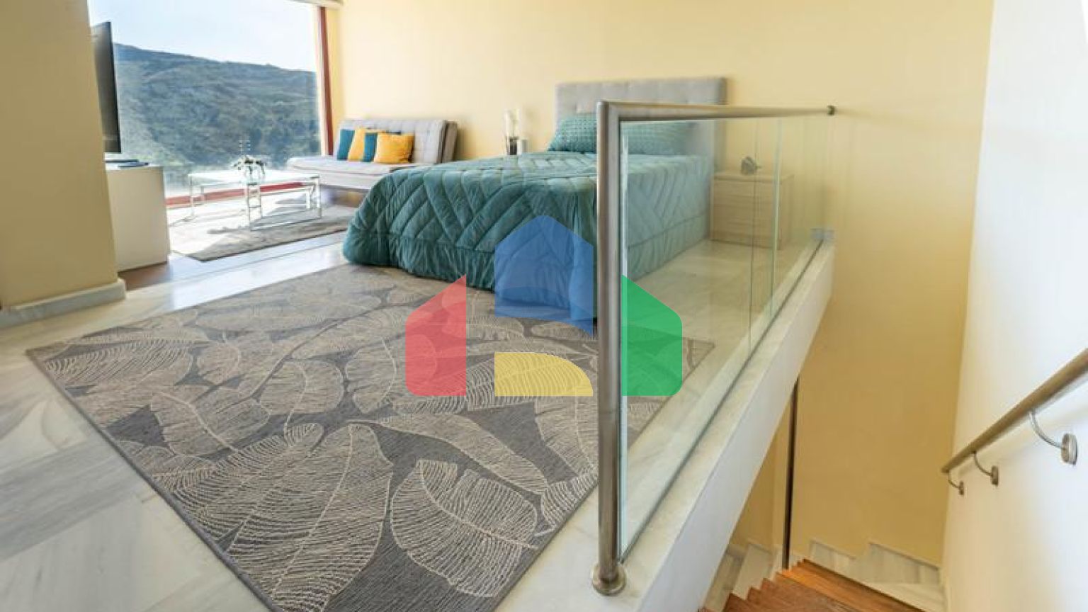 Дуплекс в Бенахависе