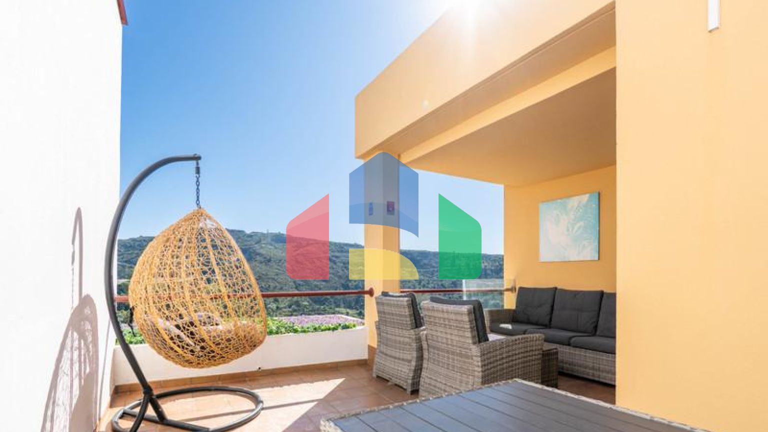 Дуплекс в Бенахависе