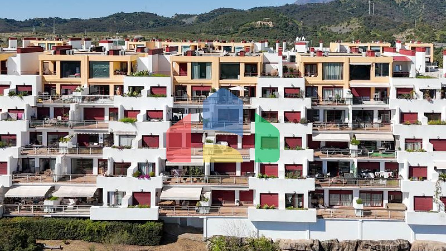 Дуплекс в Бенахависе