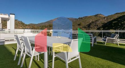 Penthouse Duplex for sale in Benahavís