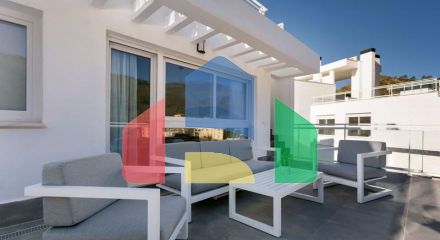 Penthouse Duplex for sale in Benahavís