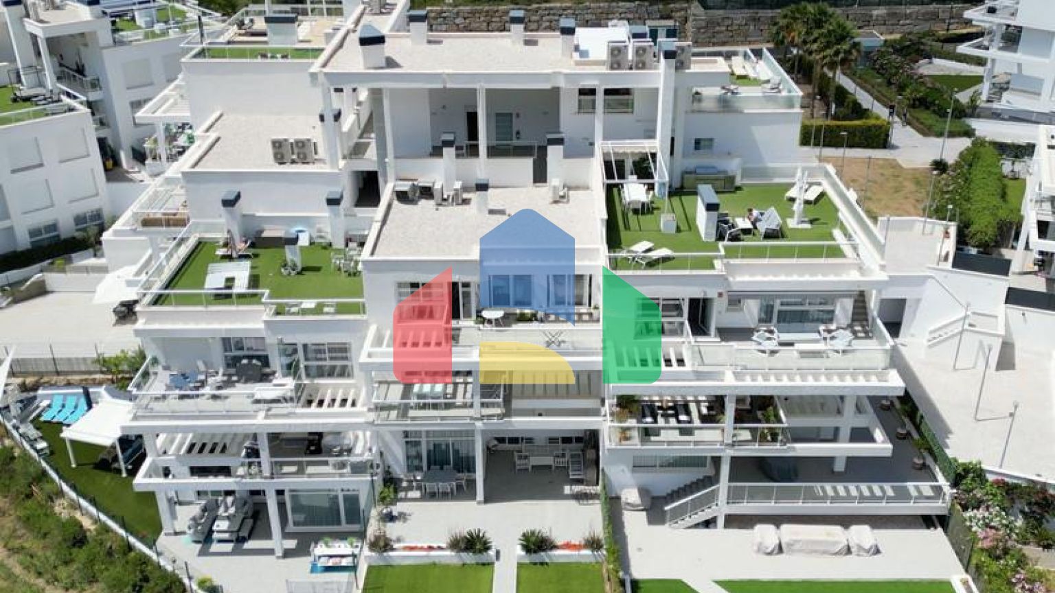 Пентхаус-дуплекс на продажу в Бенахависе