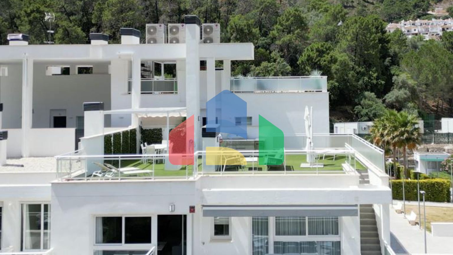 Пентхаус-дуплекс на продажу в Бенахависе