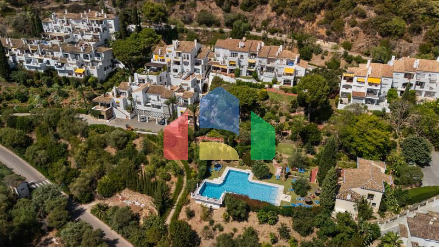 Апартаменты на среднем этаже в La Quinta