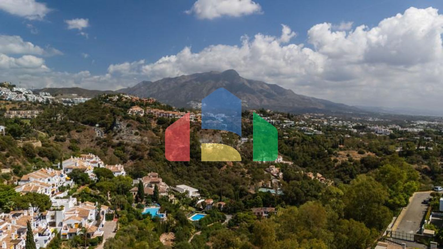 Апартаменты на среднем этаже в La Quinta