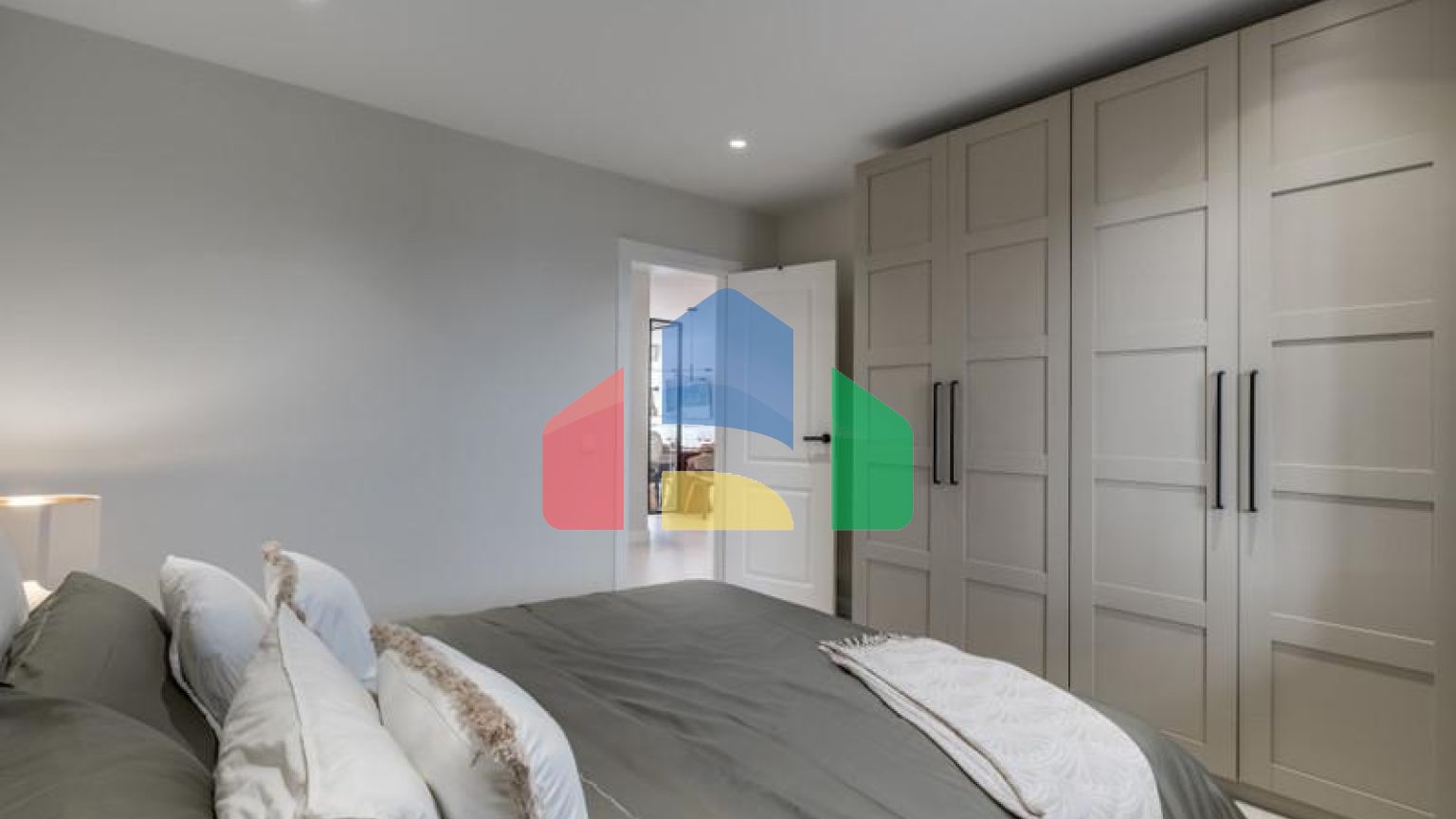 Апартаменты на среднем этаже в La Quinta