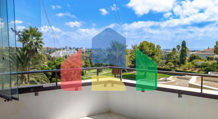 Эксклюзивная квартира с 2мя спальнями и панорамными видами на гольф и на море