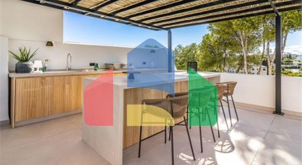 Роскошный Дуплекс Пентхаус с Видами на Гольф и Море в Ла-Кинта