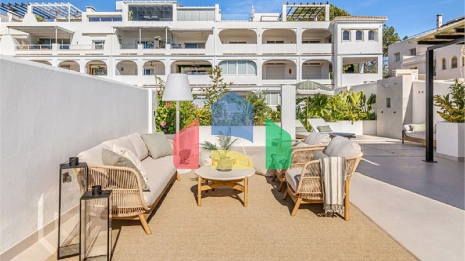 Роскошный Дуплекс Пентхаус с Видами на Гольф и Море в Ла-Кинта