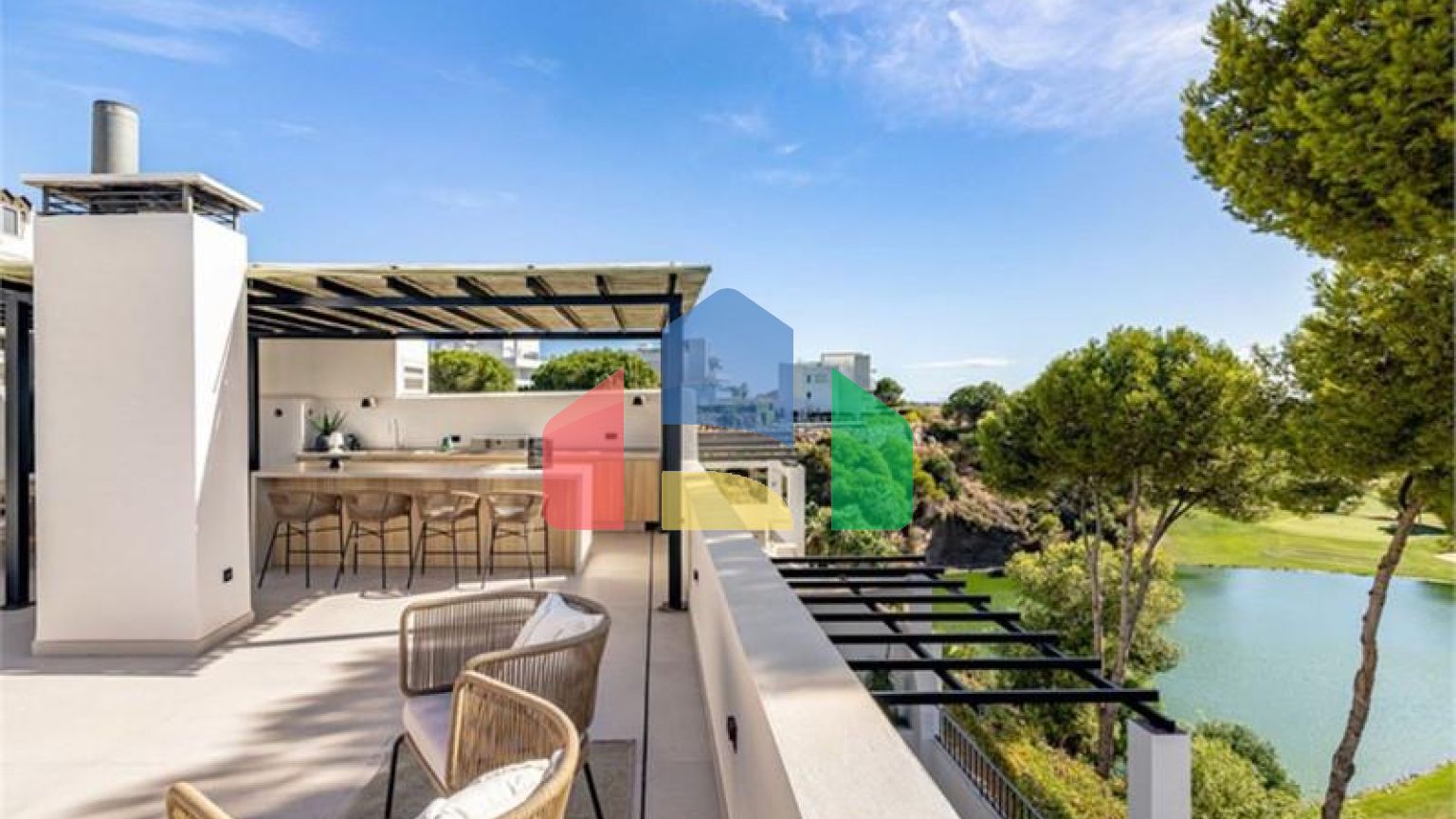 Роскошный Дуплекс Пентхаус с Видами на Гольф и Море в Ла-Кинта