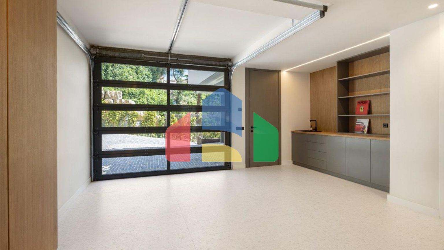 НЕВЕРОЯТНАЯ СОВРЕМЕННАЯ ВИЛЛА С Впечатляющими УДОБСТВАМИ В ЛА-КИНТЕ