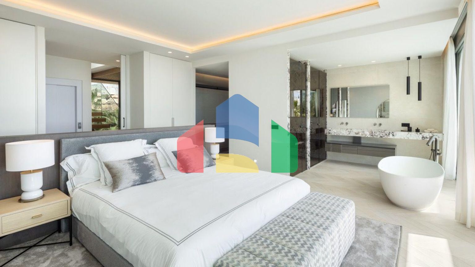 НЕВЕРОЯТНАЯ СОВРЕМЕННАЯ ВИЛЛА С Впечатляющими УДОБСТВАМИ В ЛА-КИНТЕ