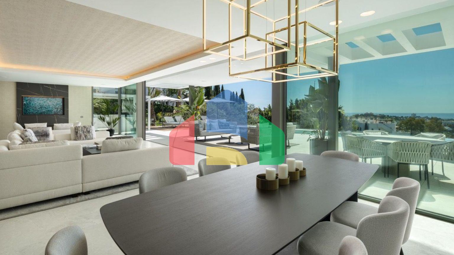 НЕВЕРОЯТНАЯ СОВРЕМЕННАЯ ВИЛЛА С Впечатляющими УДОБСТВАМИ В ЛА-КИНТЕ