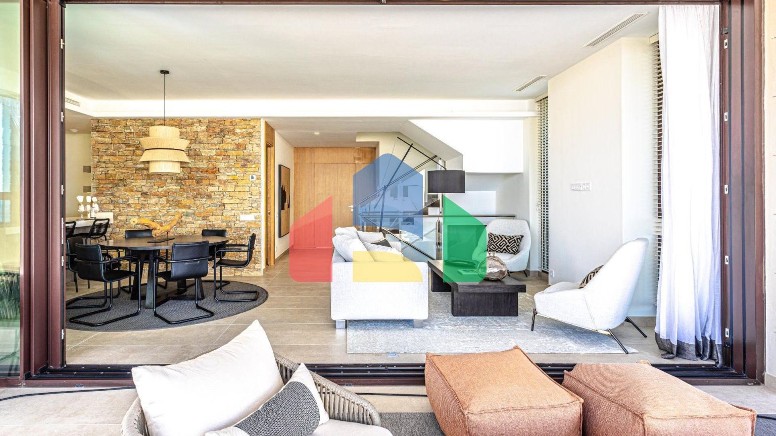 Роскошная 4-комнатная вилла в Бенахависе