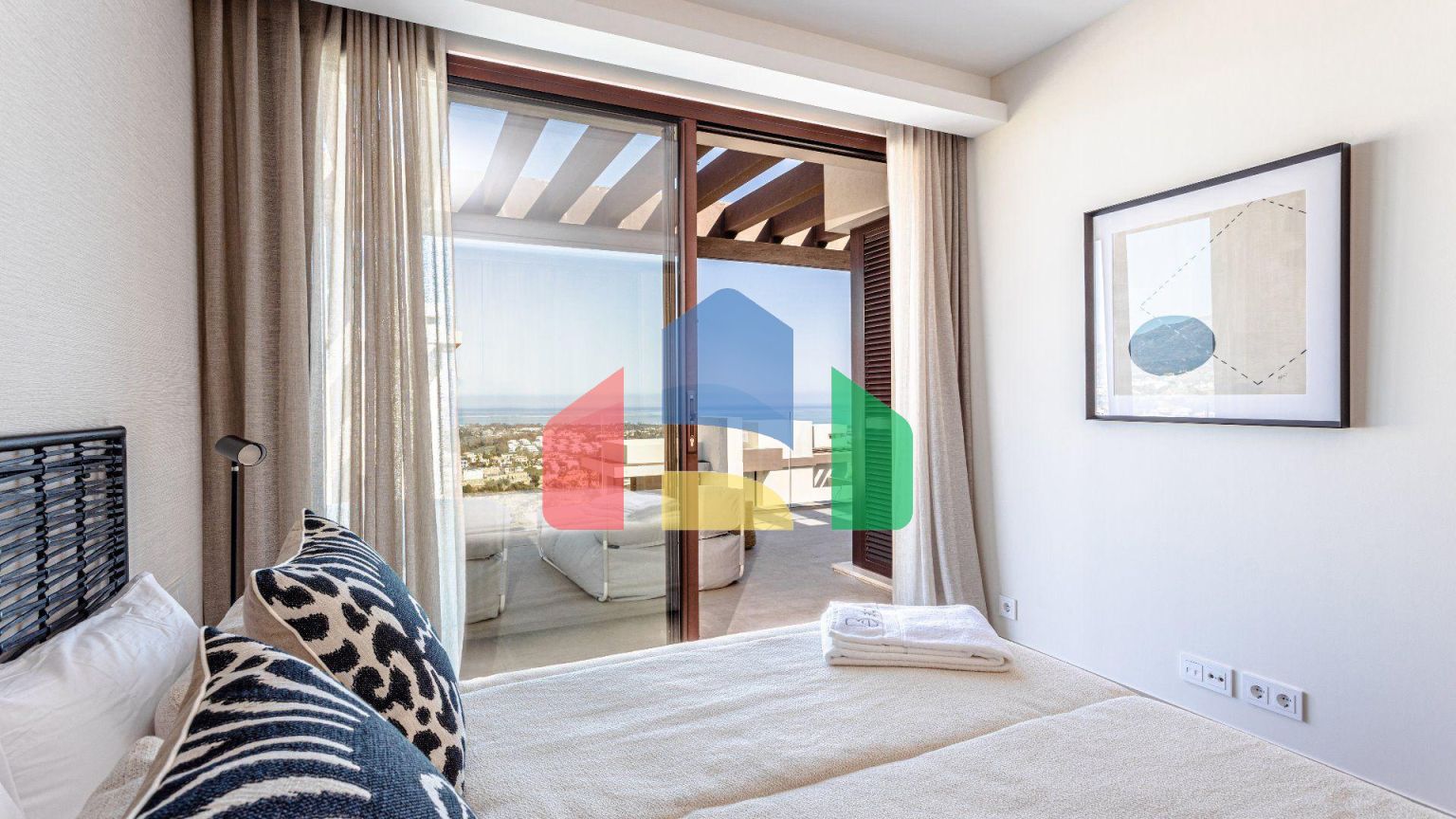 Роскошная 4-комнатная вилла в Бенахависе