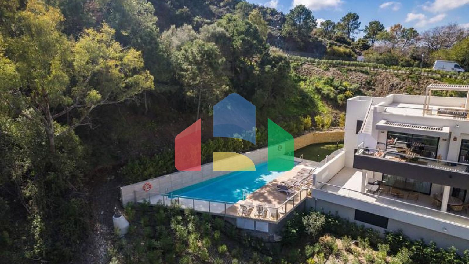 Квартира на среднем этаже на продажу в La Quinta