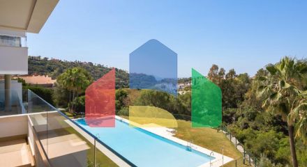 Middle Floor Apartment for sale in Benahavís