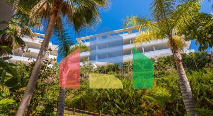 Апартаменты на среднем этаже на продажу в Бенахависе