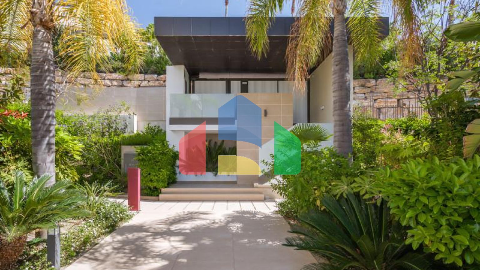 Апартаменты на среднем этаже на продажу в Бенахависе