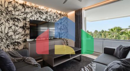 Апартаменты на среднем этаже на продажу в Бенахависе