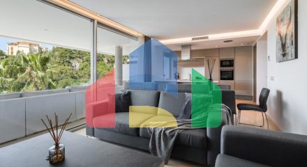 Апартаменты на среднем этаже на продажу в Бенахависе