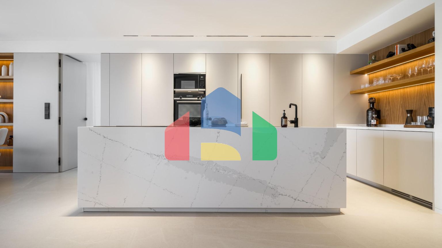 Потрясающие апартаменты с видом на море