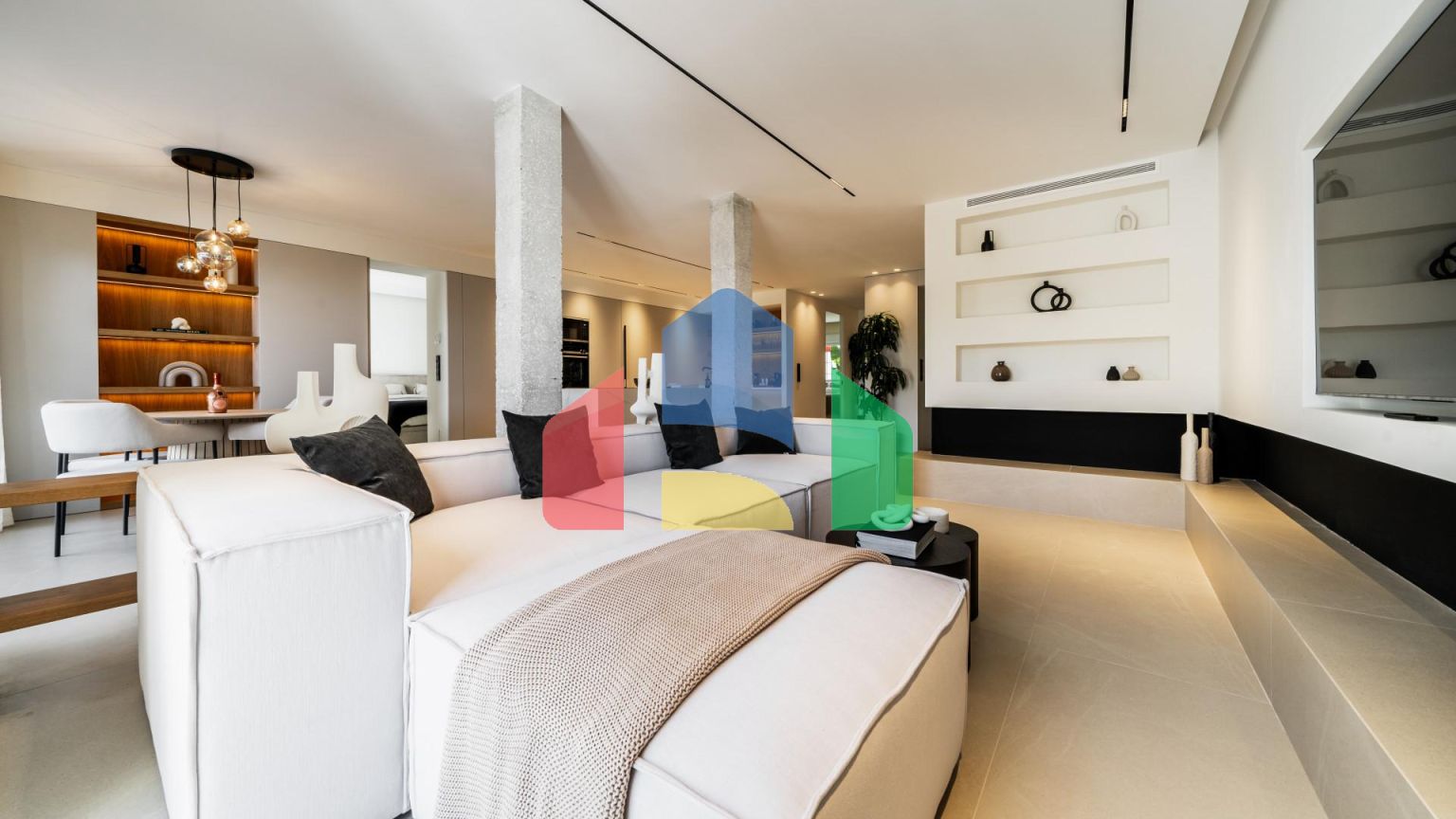 Потрясающие апартаменты с видом на море