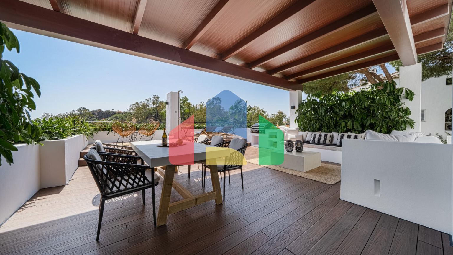 Потрясающие апартаменты с видом на море