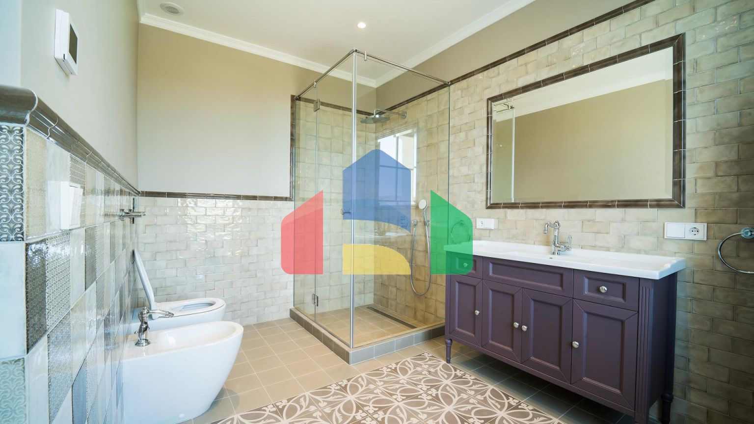 Элегантная вилла в классическом стиле в Бенаависе