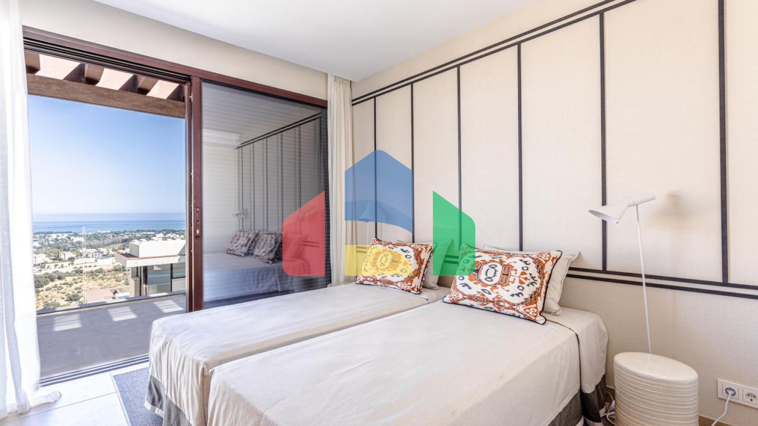 Уютные новые виллы в Бенахависе