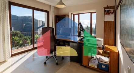 Вилла с панорамным видом на море и горы в Монте-Майор, Бенахавис