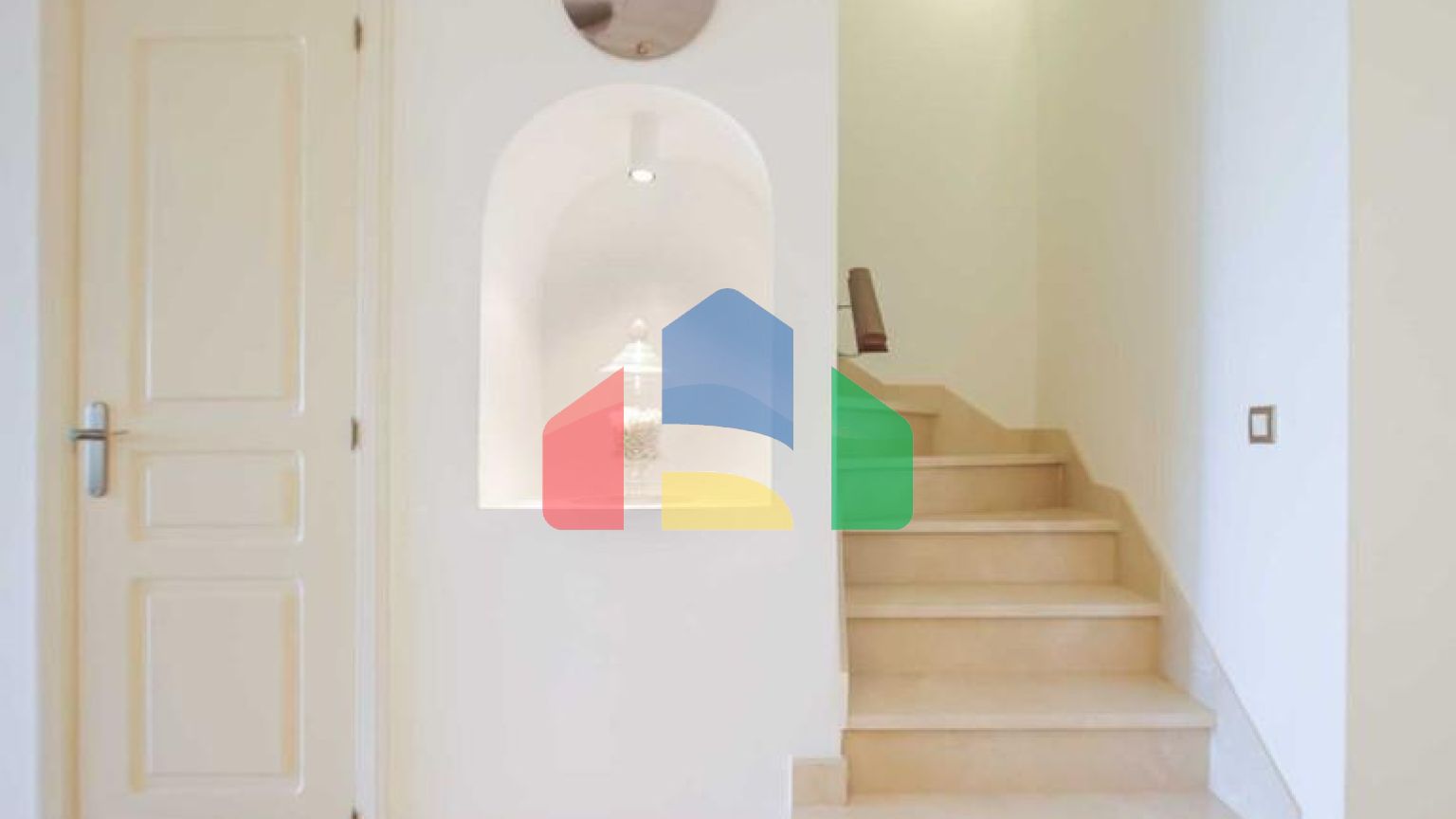 Таунхаус на продажу в Бенахависе