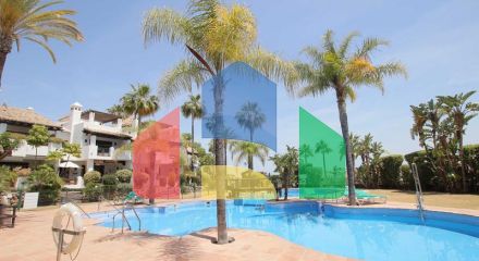 Таунхаус на продажу в Бенахависе