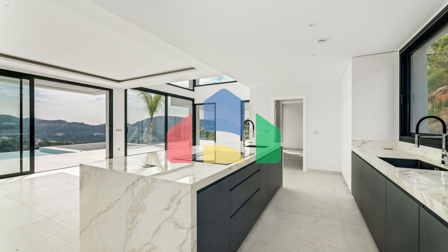 Роскошная новая модерн вилла в Марбелье