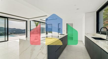 Роскошная новая модерн вилла в Марбелье