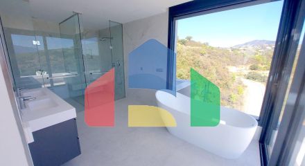 Роскошная новая модерн вилла в Марбелье