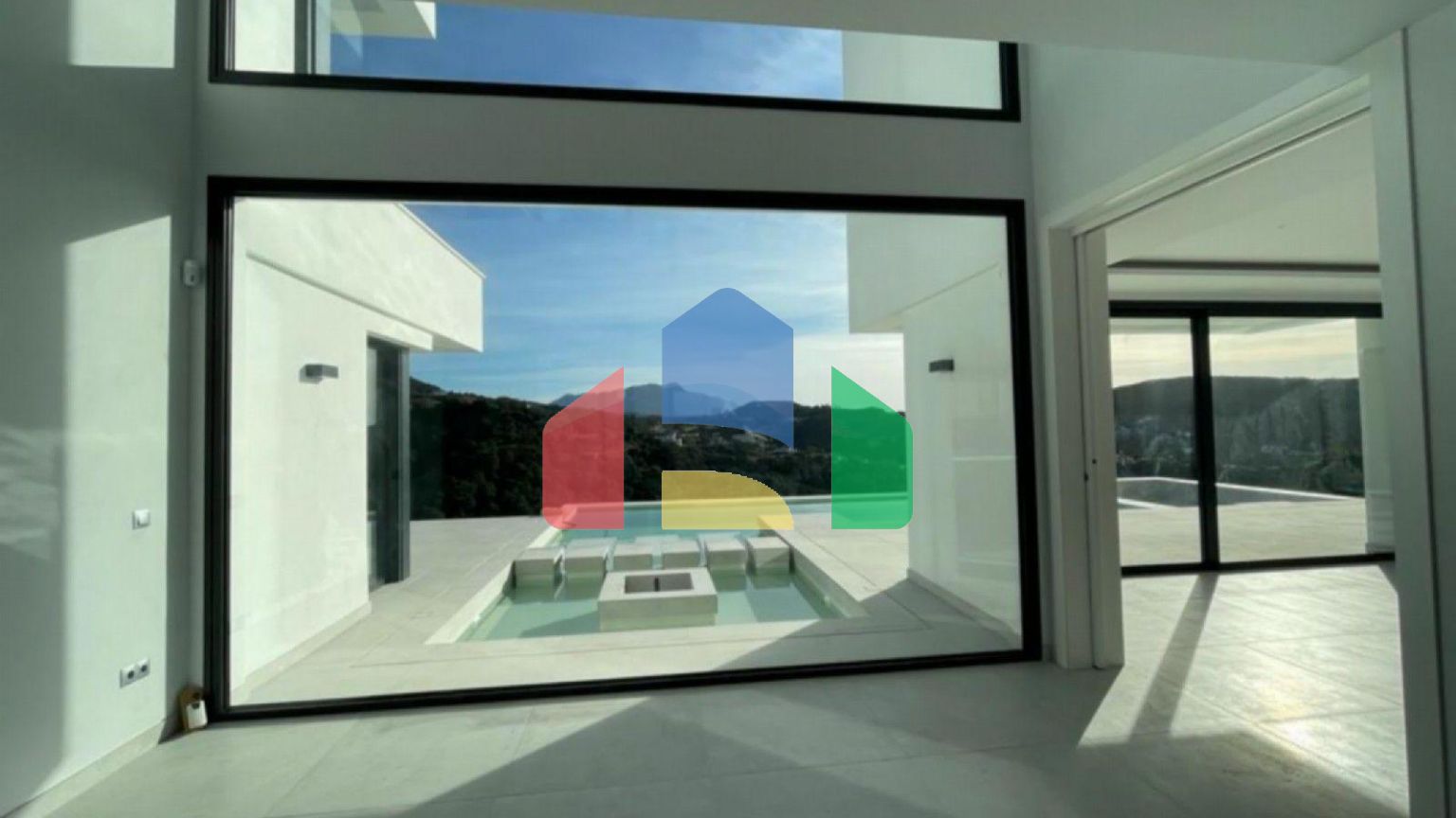 Роскошная новая модерн вилла в Марбелье