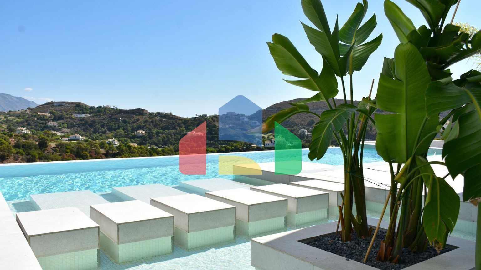 Роскошная новая модерн вилла в Марбелье