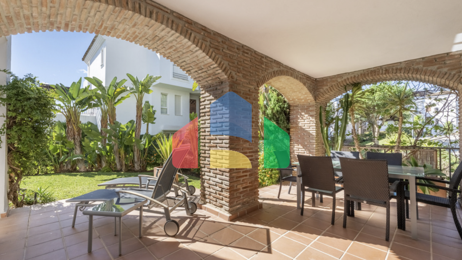 Апартаменты в Benahavis ID BH9009