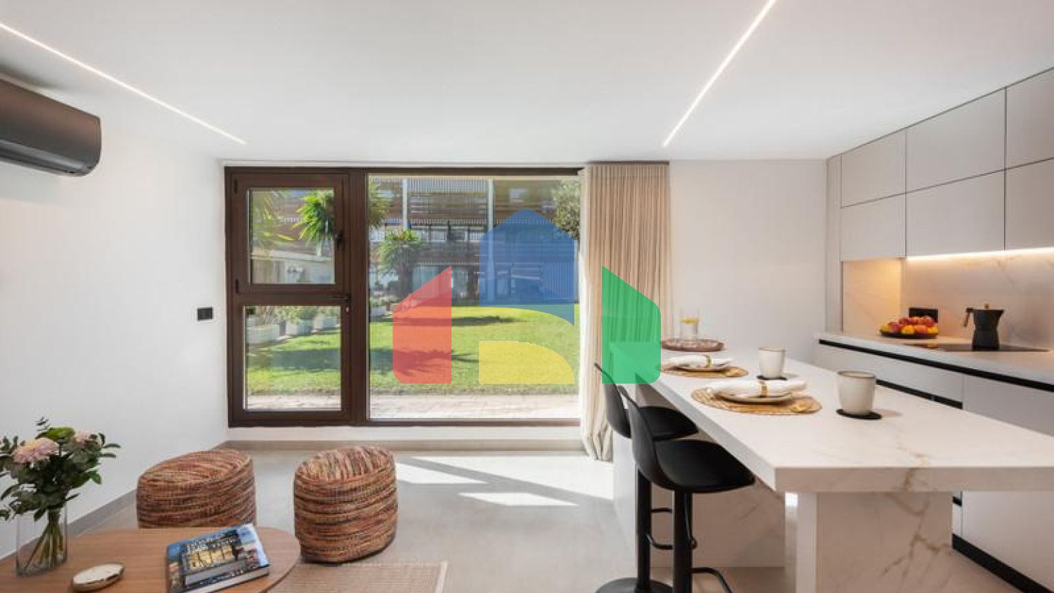 Современная Квартира на Первом Этаже у Моря в Сан Педро де Алькантара