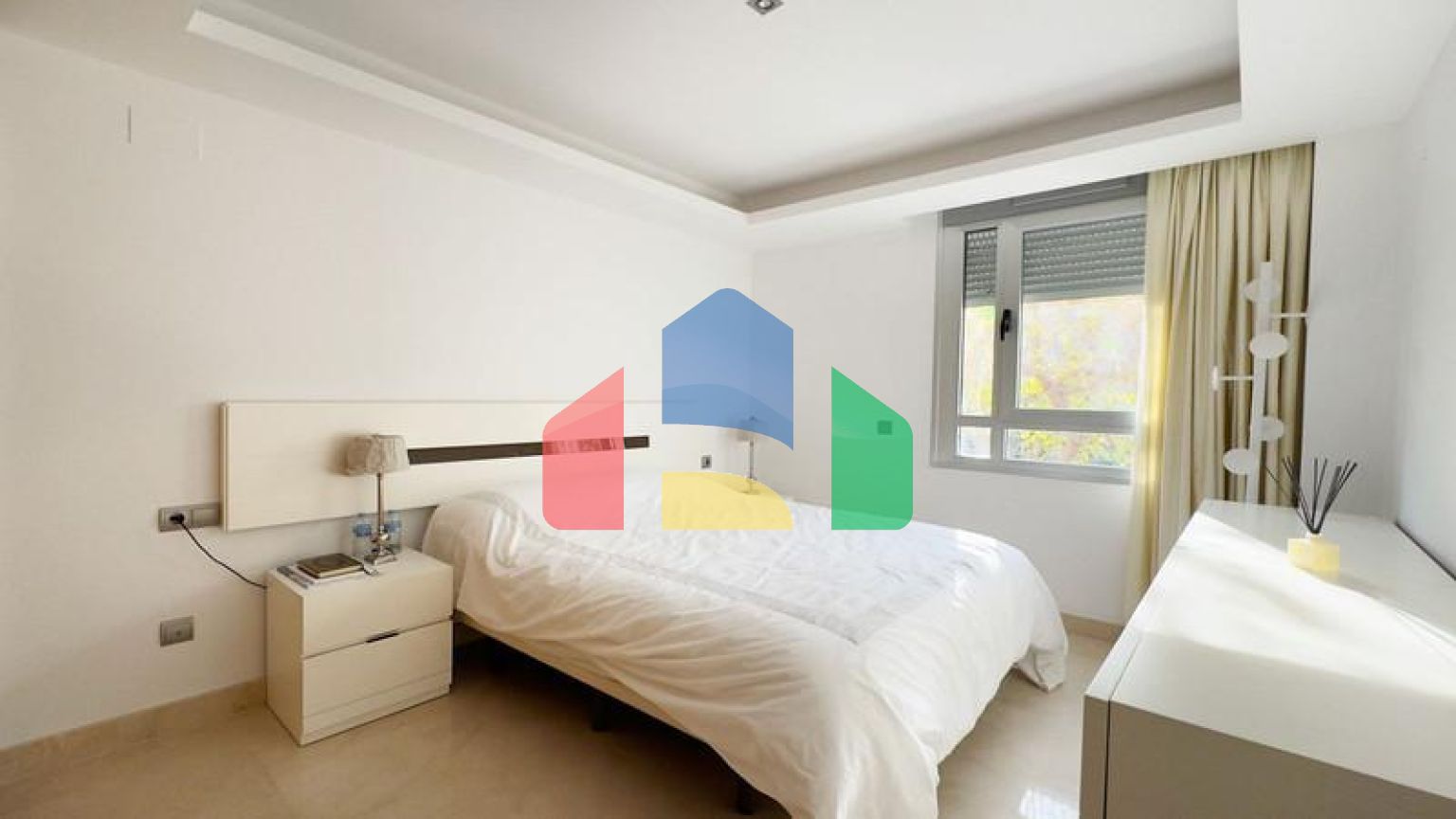 Квартира с 3 спальнями в Сан Педро де Алькантара