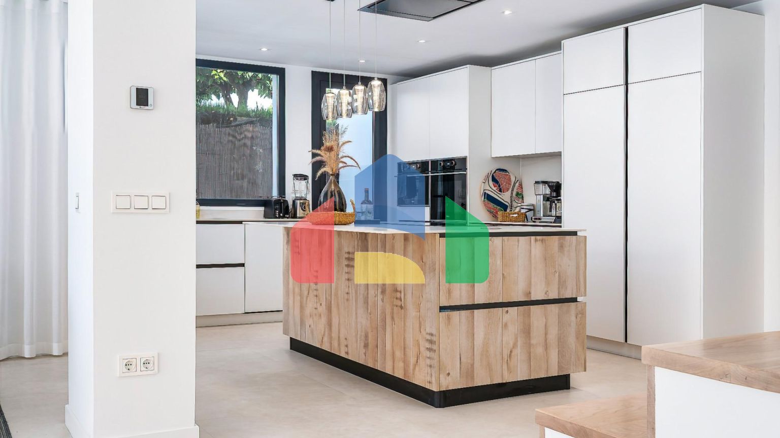 Элегантный  таунхаус с 4 спальнями в Сан-Педро, Марбелья