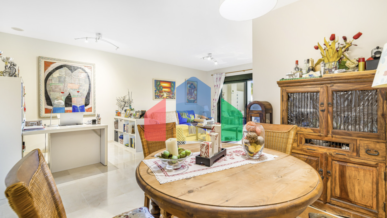 Просторная 2 комнатная квартира, С юго-западной ориентацией