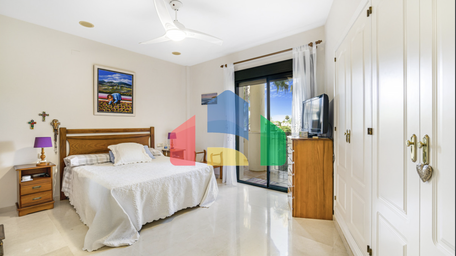 Просторная 2 комнатная квартира, С юго-западной ориентацией