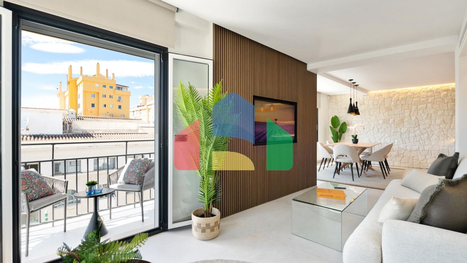 Полностью Отремонтированный Пентхаус с Фантастическим Видом на Море в Сан-Педро-де-Алькантара