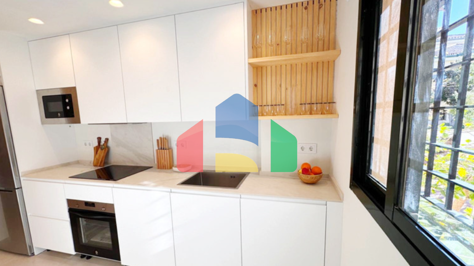 Просторная квартира с 2 спальнями в Сан-Педро-де-Алькантаре, Марбелья.