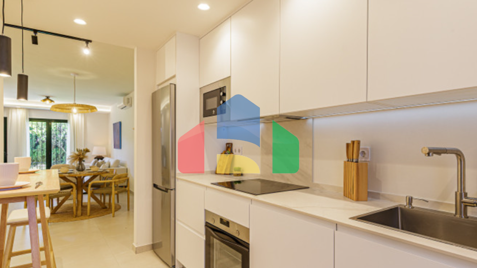 Просторная квартира с 2 спальнями в Сан-Педро-де-Алькантаре, Марбелья.