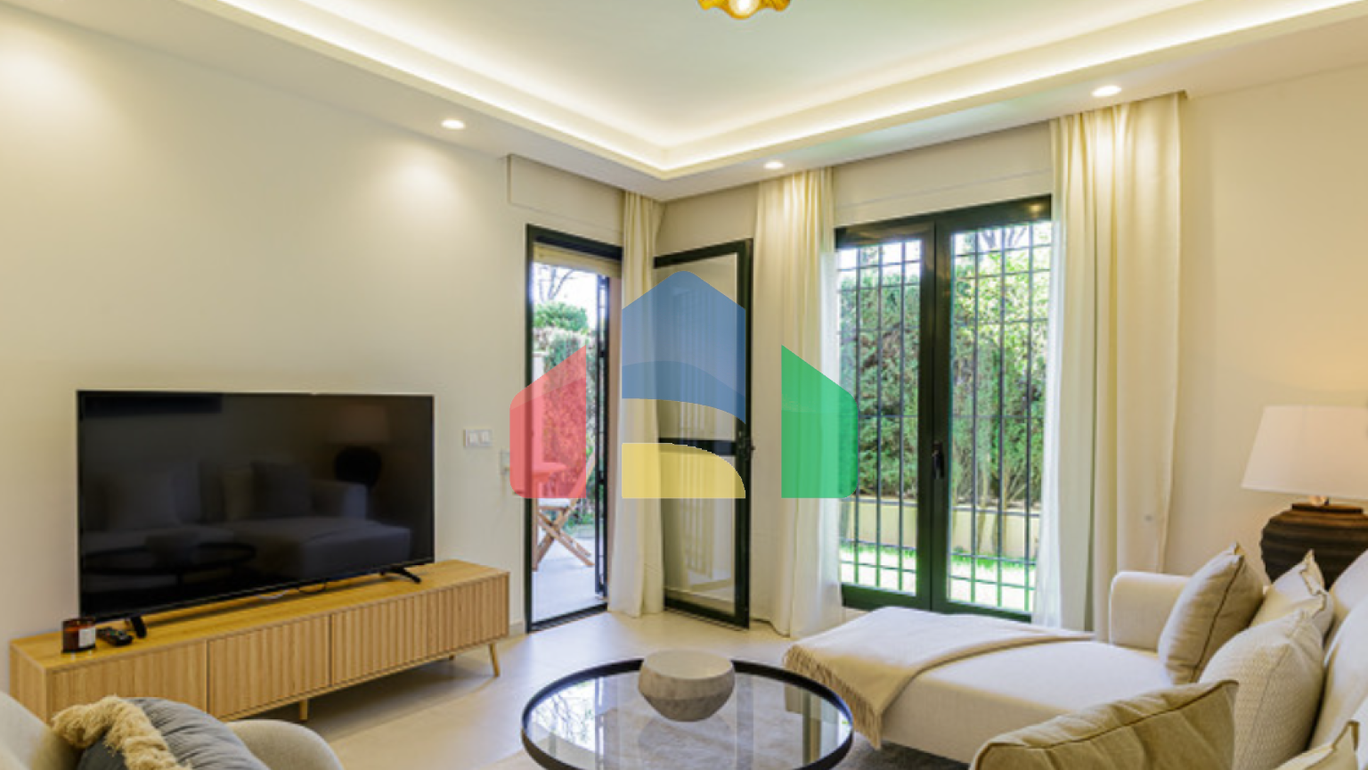 Просторная квартира с 2 спальнями в Сан-Педро-де-Алькантаре, Марбелья.