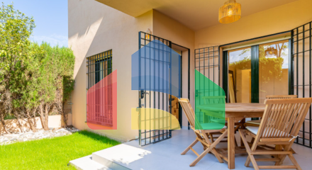 Просторная квартира с 2 спальнями в Сан-Педро-де-Алькантаре, Марбелья.