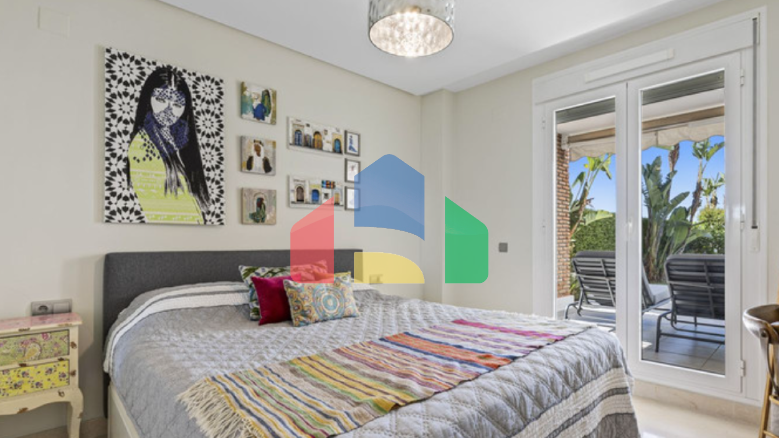 Элегантная квартира с садом, террасой и видом на поле для гольфа